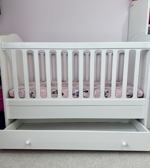 Patut bebe cu sertar si saltea cocos