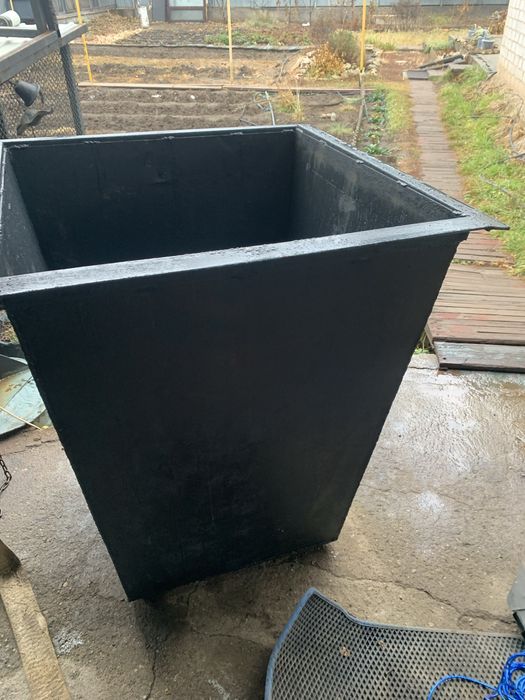 Продам мусорный контейнер(Бак)