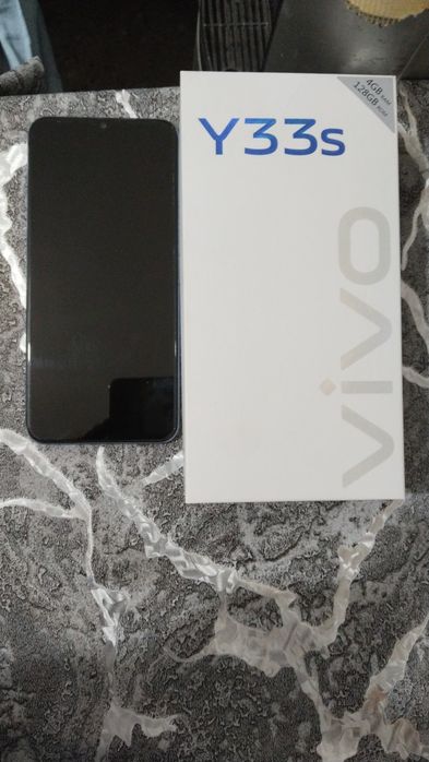 Продается телефон б/у Viv0 Y 33s