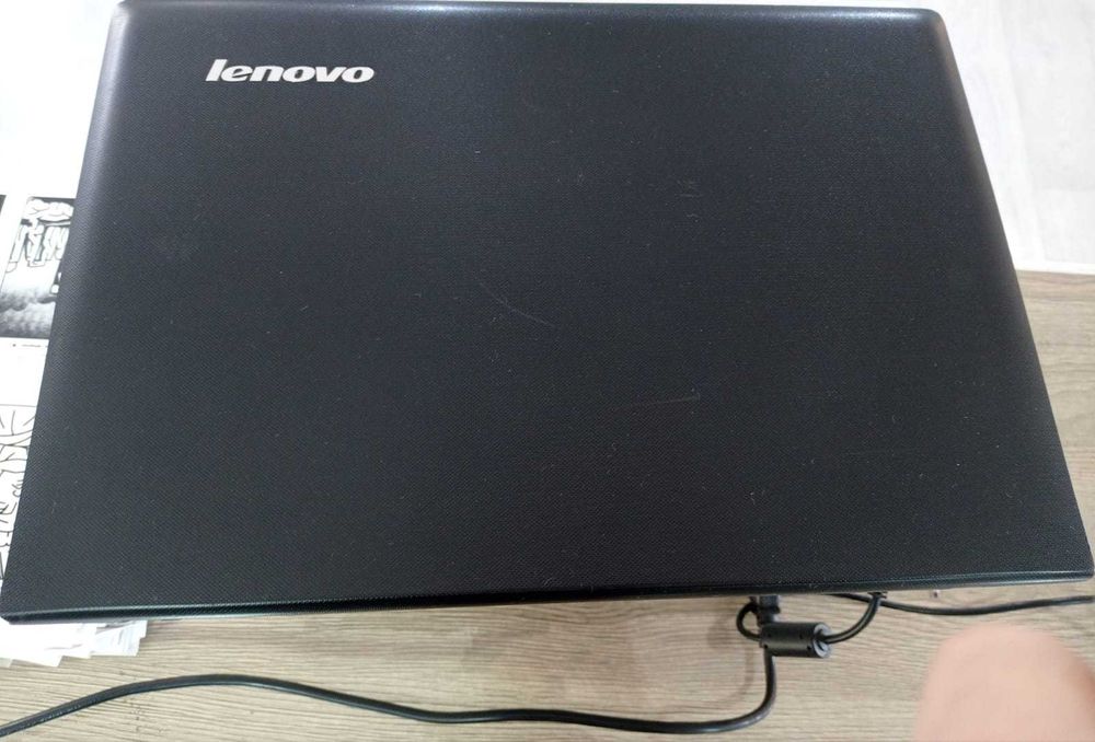 срочно продаю ноутбук Lenovo