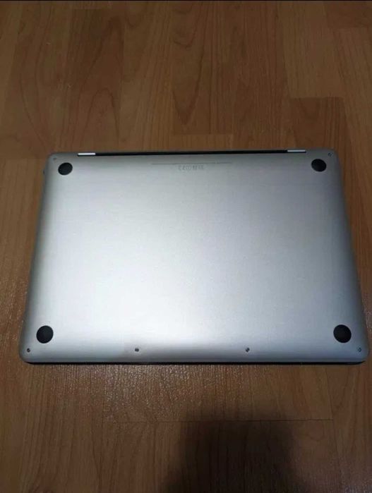 MacBook Pro 13 2017 1TB