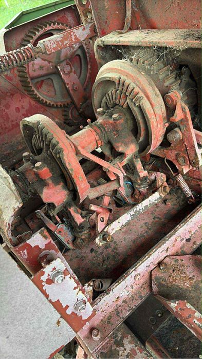 Presa baloti  International 430