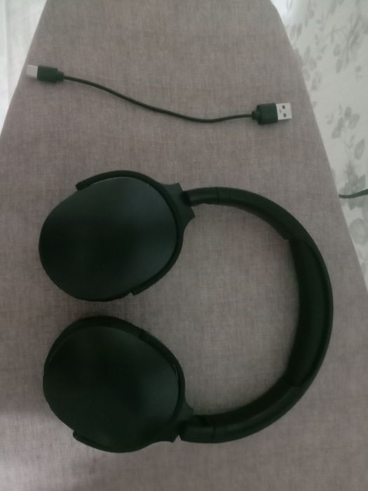 Продам наушники Reno Choice
