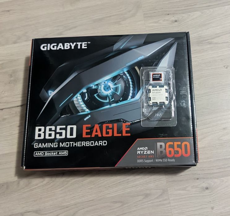 kit Ryzen 7 9800X3D + B650 Eagle nou