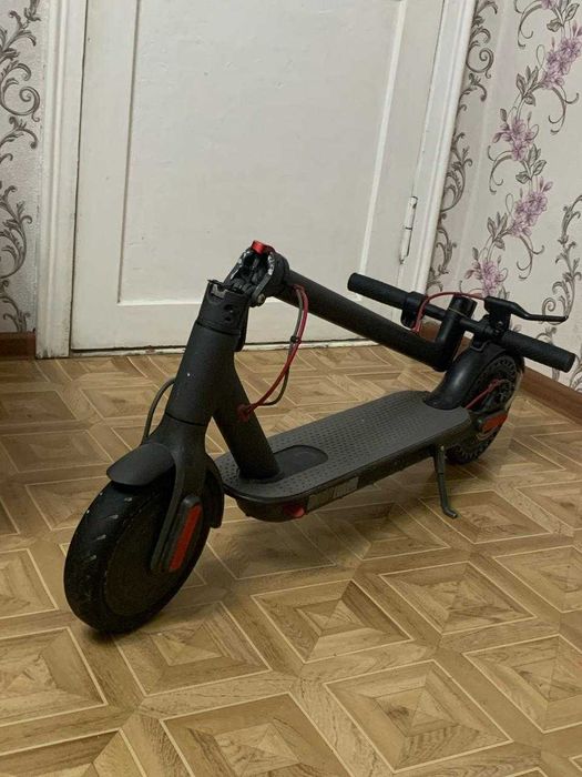 Электросамокат Xiaomi M365