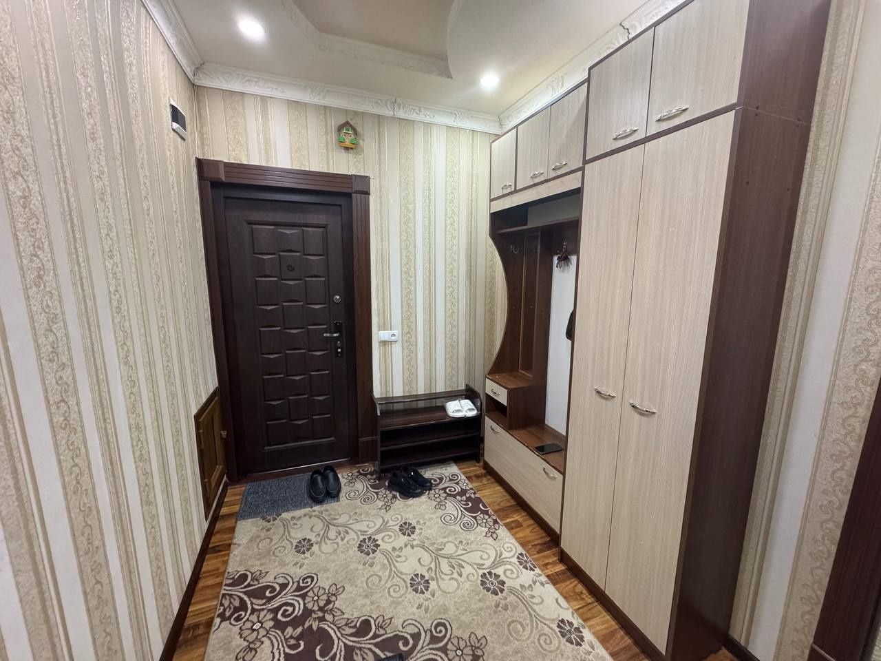 Аренда Юнусобод 19-кв 2/2/5 семья или иностранные