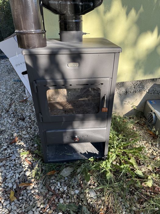 Камина на дърва Прити 12kW
