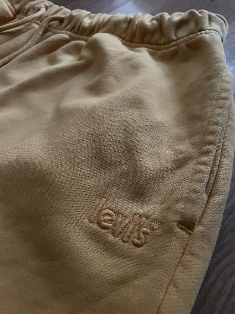 Levi’s Sweatpants L