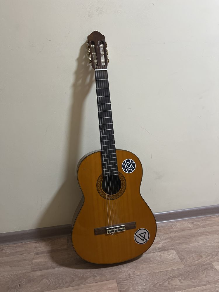 Гитара Yamaha c80