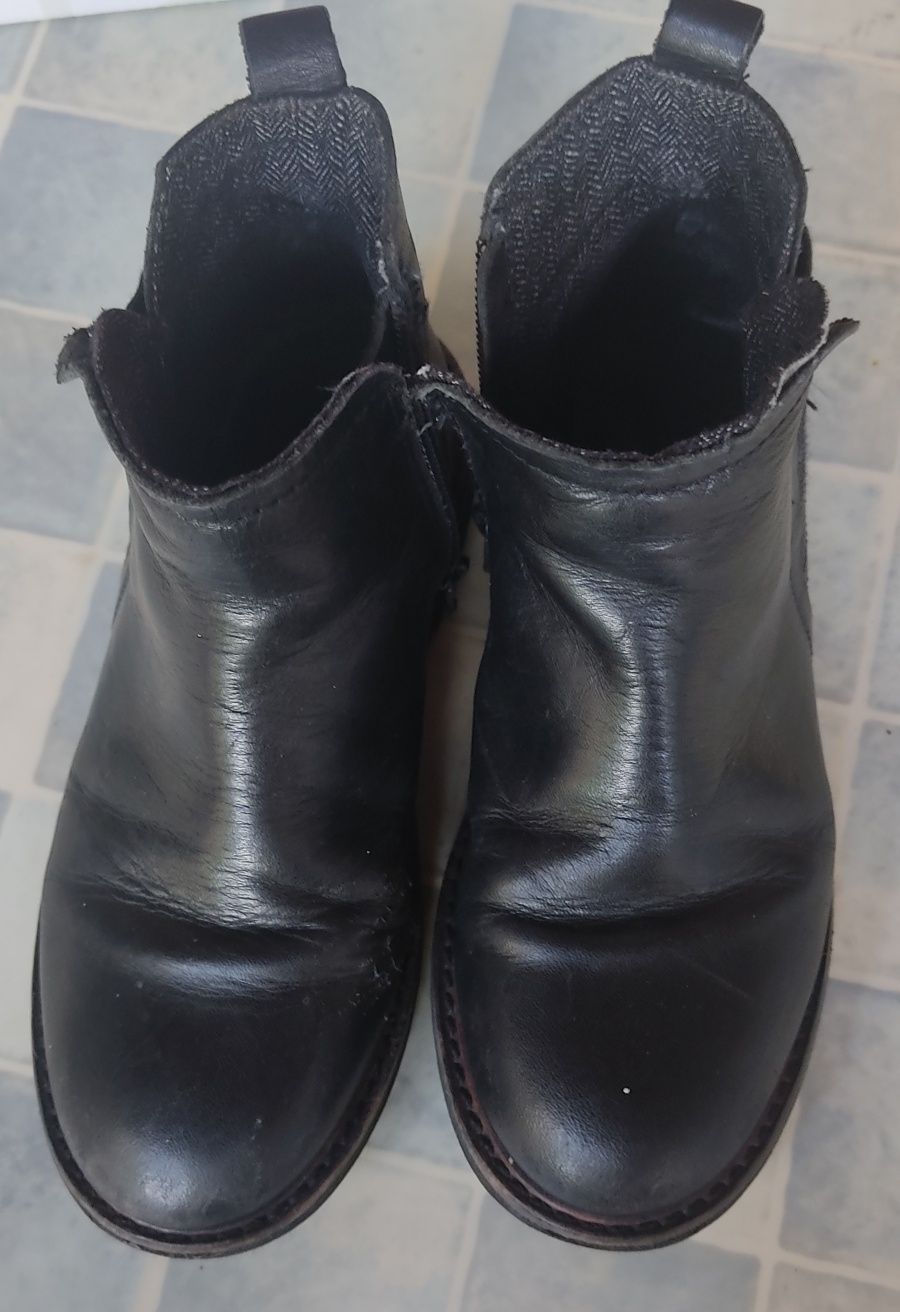 Боти ZARA номер 32