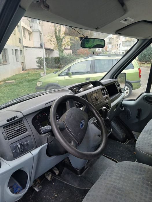 vand ford transit 8+1