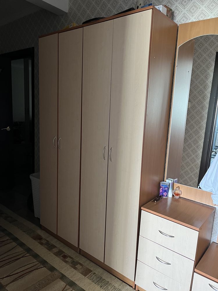 Продам прихожую