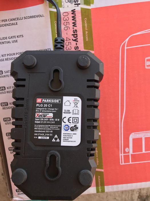 Alimentator Incarcator Parkside 21,5v 2,4A