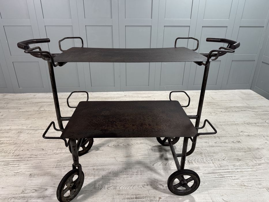 Индустриална - сервизна количка  У011