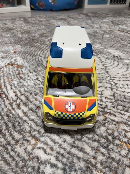 Ambulanță playmobil si rulotă playmobil