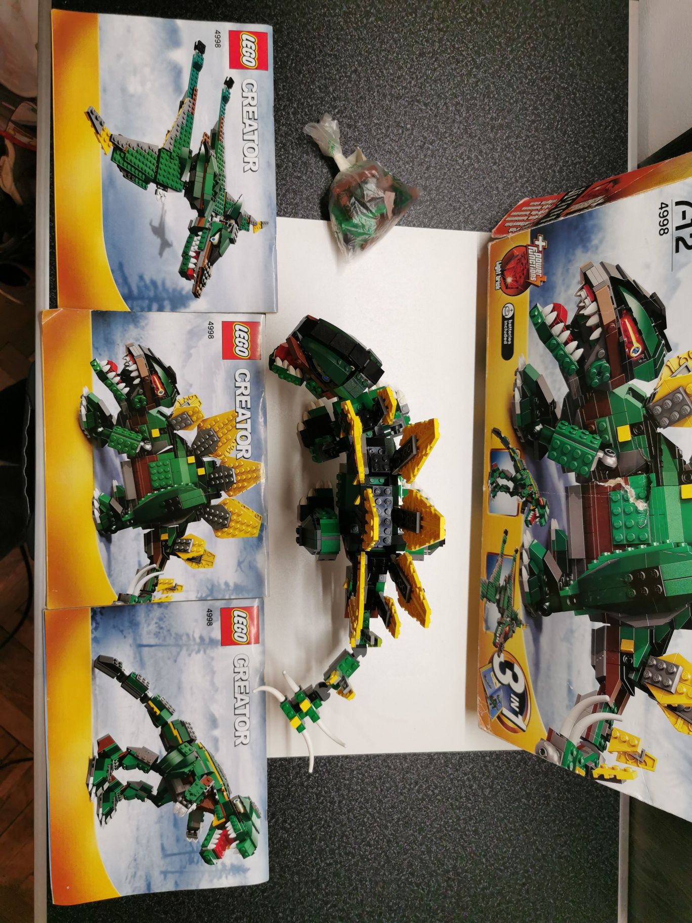 Lego Creator 3in1, 4998 stegosaurus.