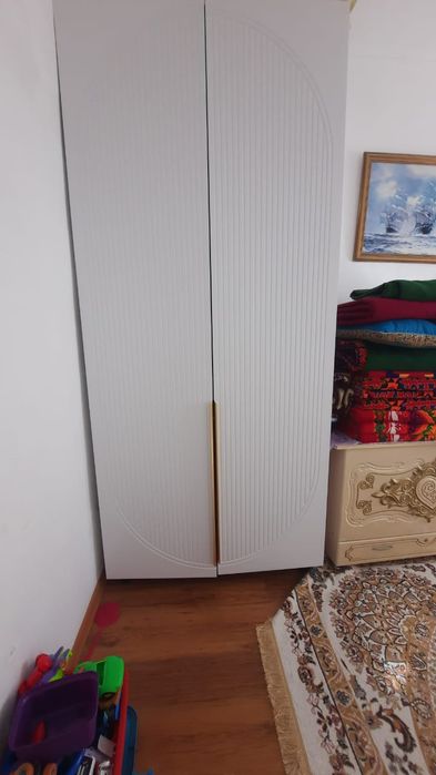 Шкаф спальный продам