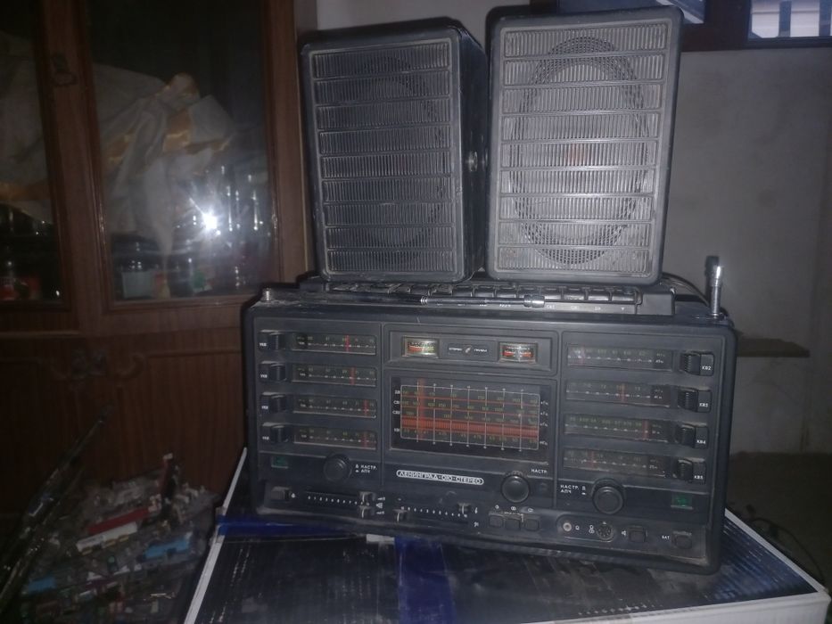 Lenengrad magnitofoni sotiladi sovetskiy