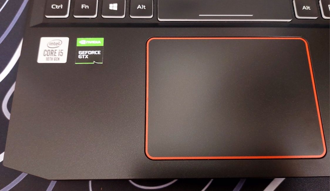 Aser Nitro 5 Core i5 1660Ti 6gb!