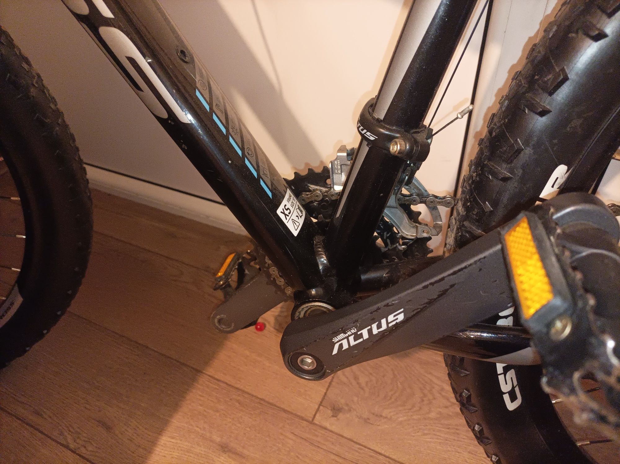 Kross Hexagon black-graphite blue glossy 2021