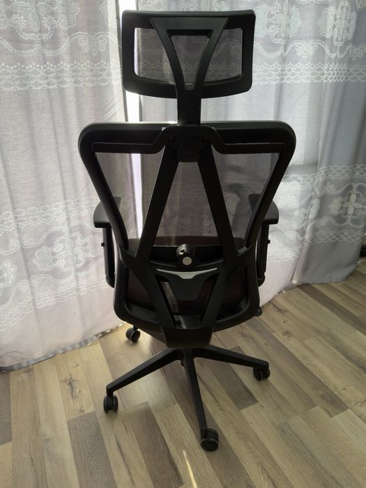 Scaun Ergonomic XL Mesh cu suport lombar Ergoliv. In stare perfecta.