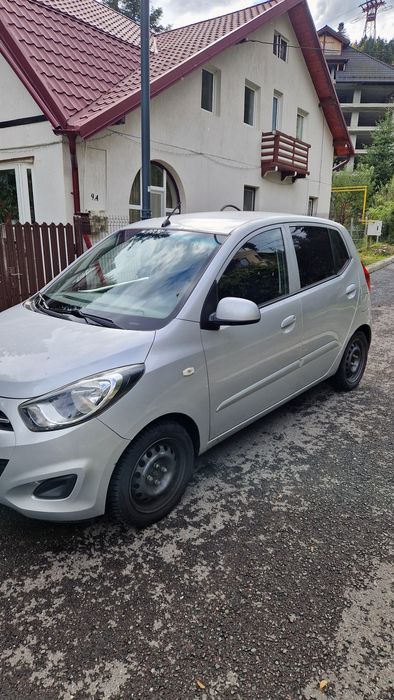 Vând Hyundai i10