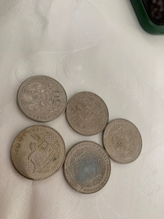 Продам коллекционные монеты