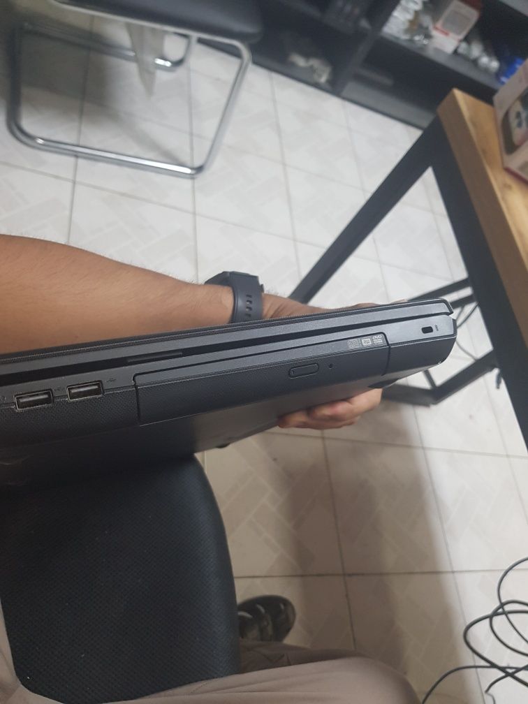 Продается Noutbook Lenovog710