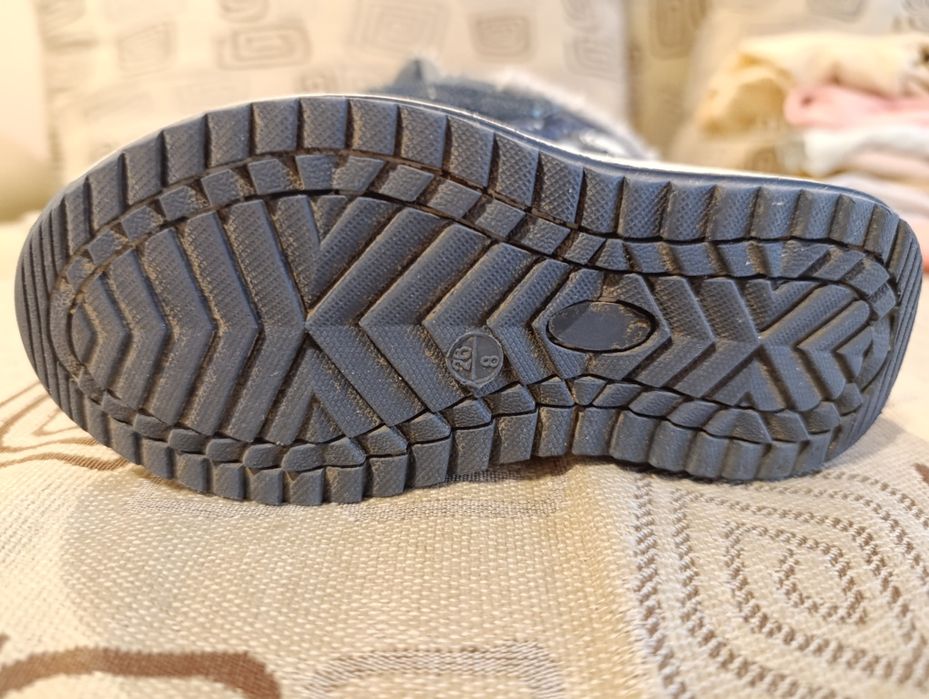 Ghete, cizme de iarna copii marimea 26, 28