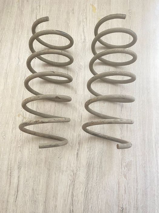 Продам пружины БМВ е34