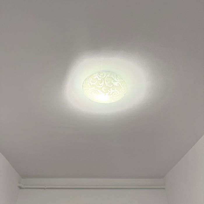 Aplica pentru tavan ~ 3 bucati la 40 lei