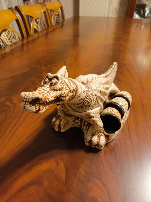 Керамическая подставка для бутылок в виде Дракона