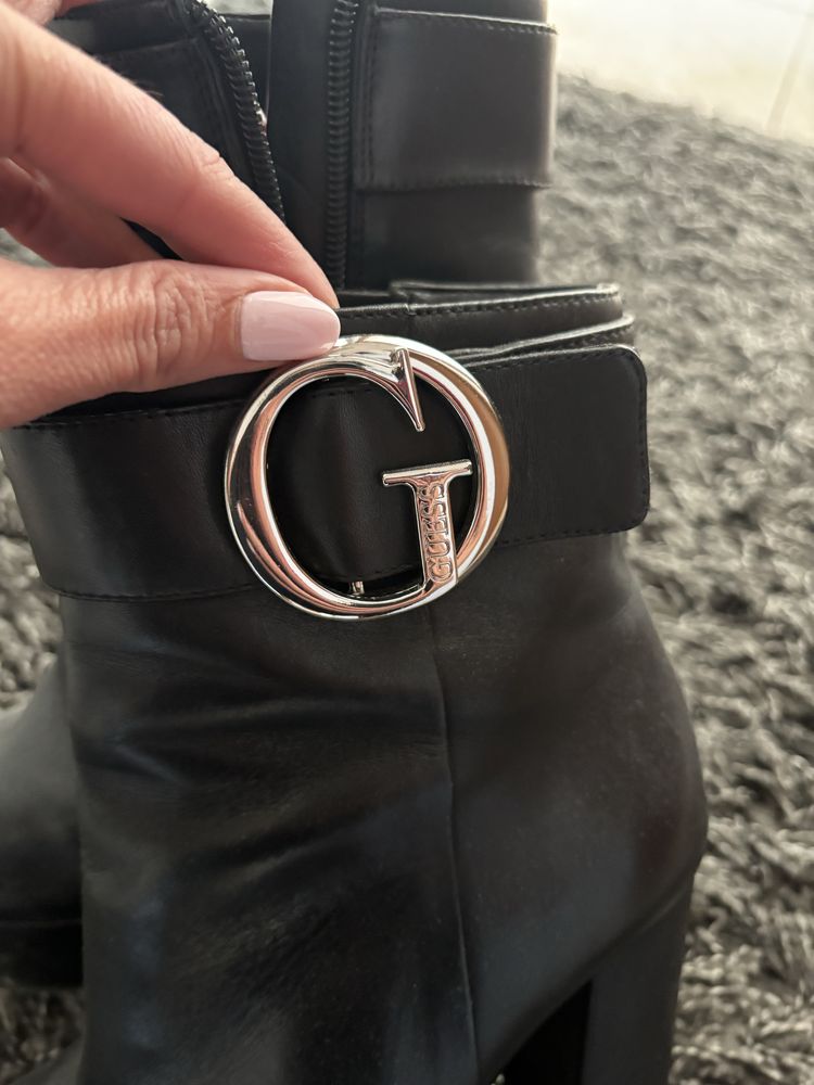 Оригинални дамски боти Guess естествена кожа