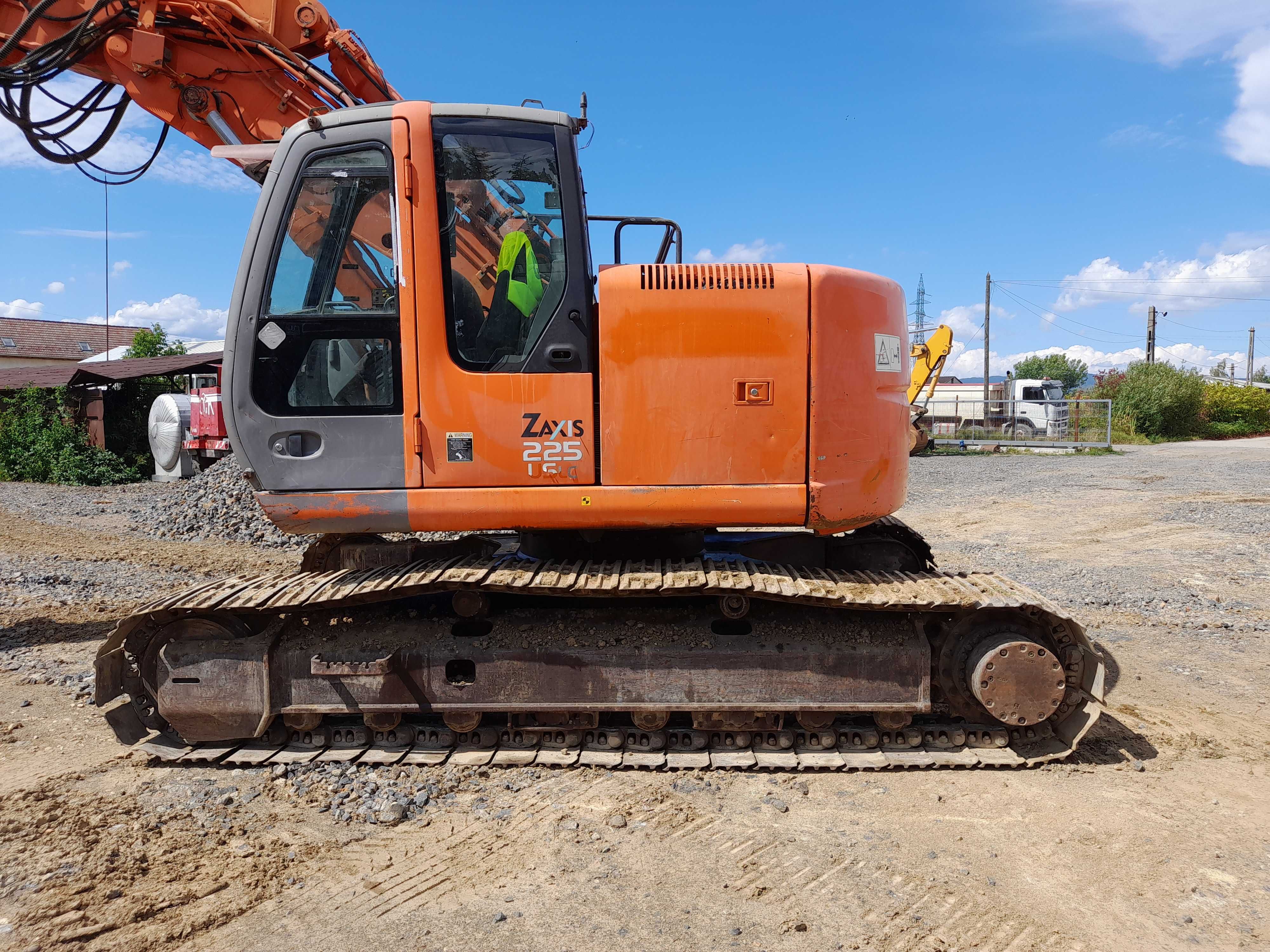 Excavator pe senile Hitachi ZX225 USLC , 2009