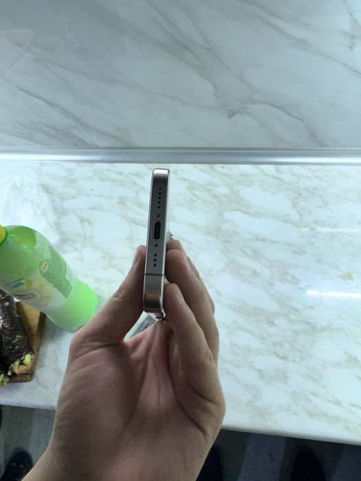 Iphone 15 pro 89% есть трещины сздади