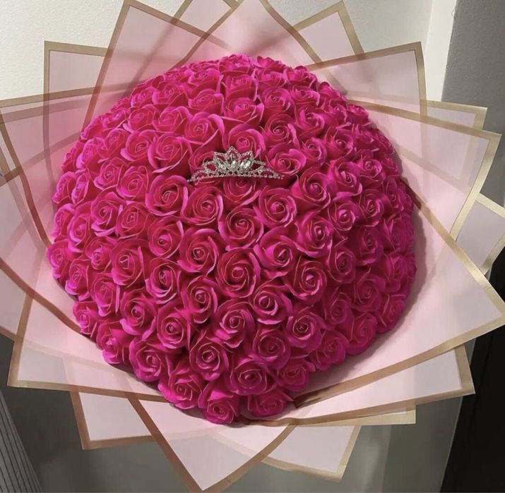 Buchete de trandafiri imperiali cu crystale!