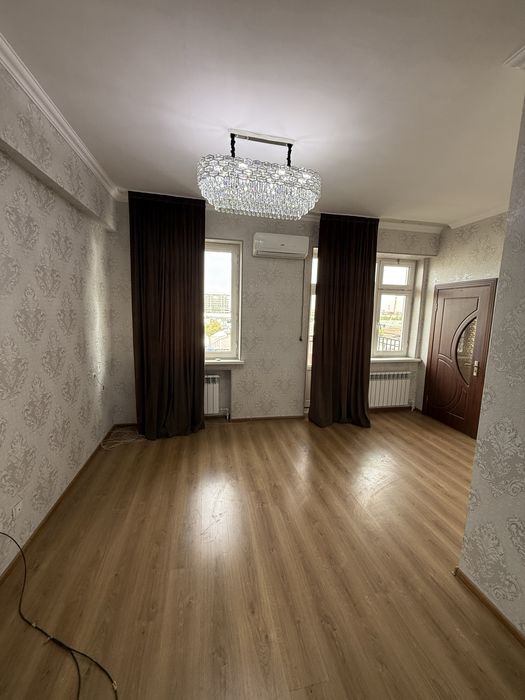 Срочна квартира сотилади сергели 6 А метро 2 чи бекат енида