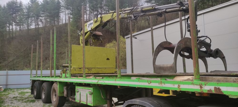 Semiremorca forestiera marca floor