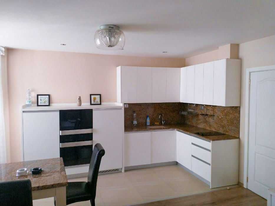 Продава се Тристаен апартамент в София, Студентски град - 90 кв.м за 2000 €/кв.м - Снимка #3