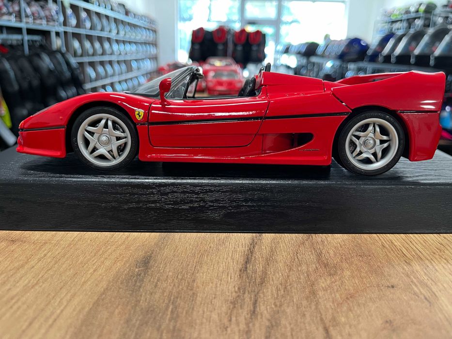 Рядък модел  метална колекционерска количка FERRARI F50 CABRIO 1:18
