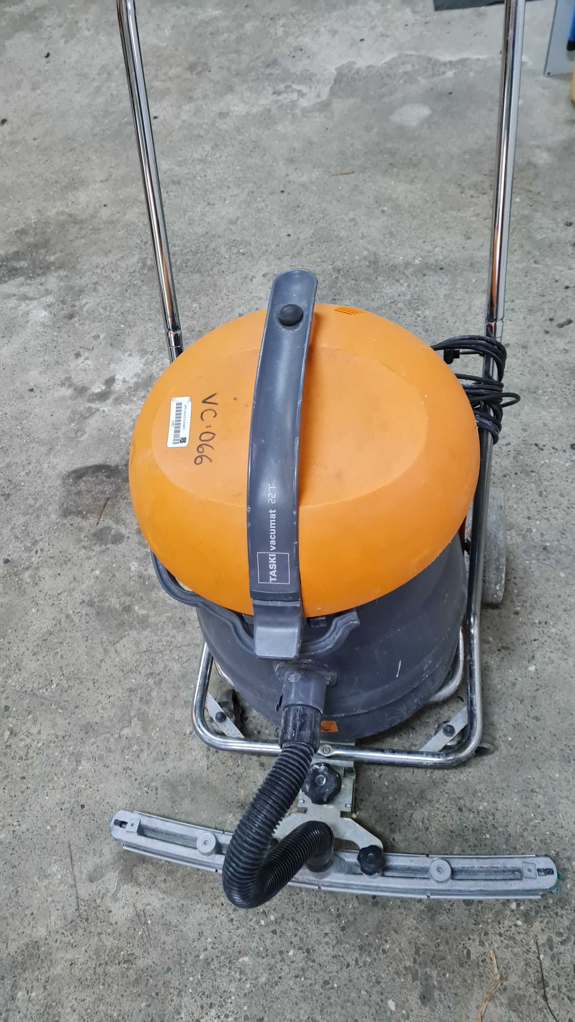 Aspirator profesional umed uscat taski vacumat 22t