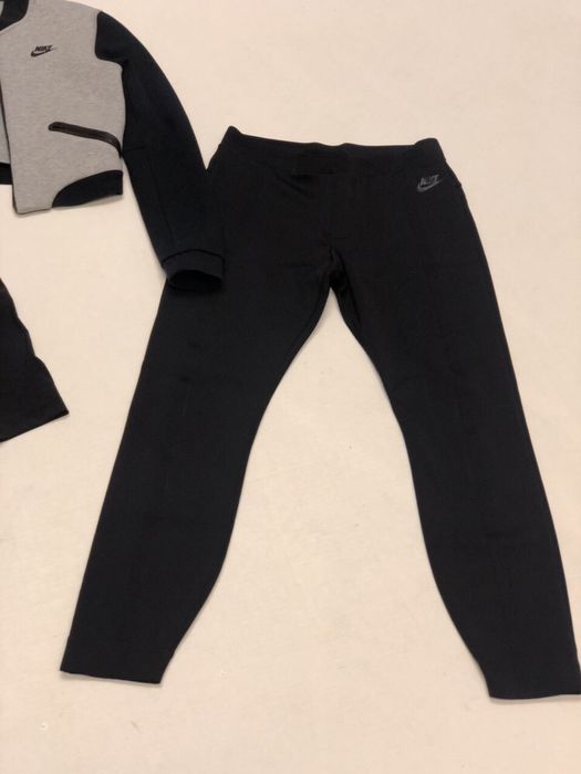 Nike дамски екип,като нов!