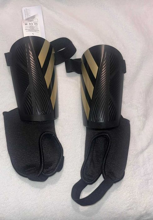 Aparatori Adidas cu soseta