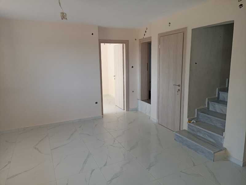 ПРОДАВА Вила - самостятелна къща в Родокипос , Каликратия