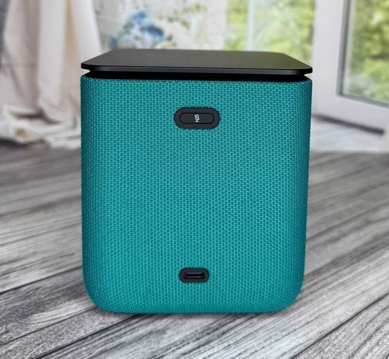 ПРОДАМ Яндекс Станция Миди (Умная колонка Алисой). Практический НОВОЕ.