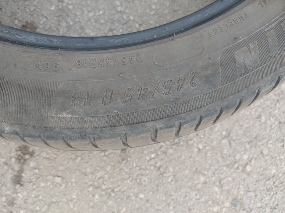 245/45r18 Michelin