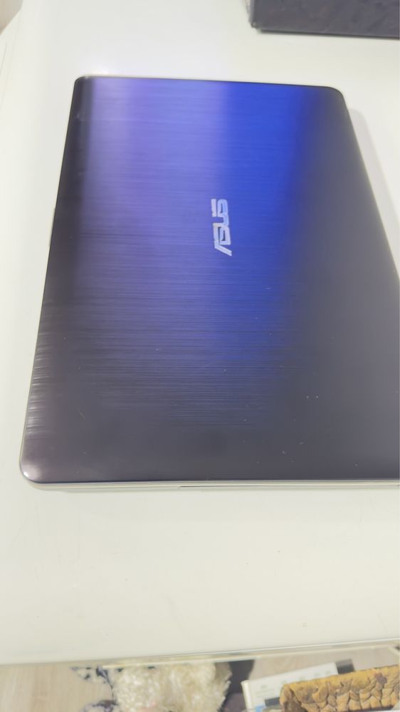 Laptop Asus X540L ..