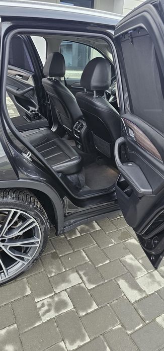 BMW X3 an 2019 volan M