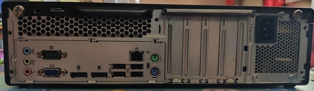 компютър Lenovo ThinkCentre M710s SFF