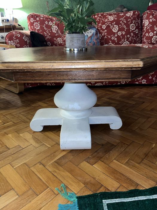 Трапезна маса и столове ,изцяло от естествено дъбово дърво